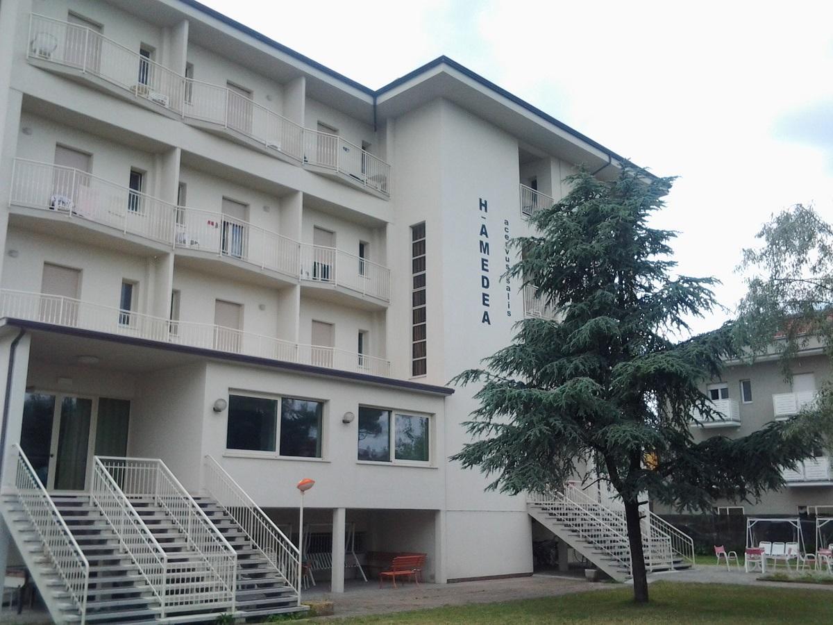 Hotel Amedea 切尔维亚 外观 照片